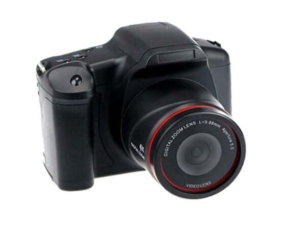 Digital camera with periscope lens and electronic anti-shake feature, perfect for personality trend photography.