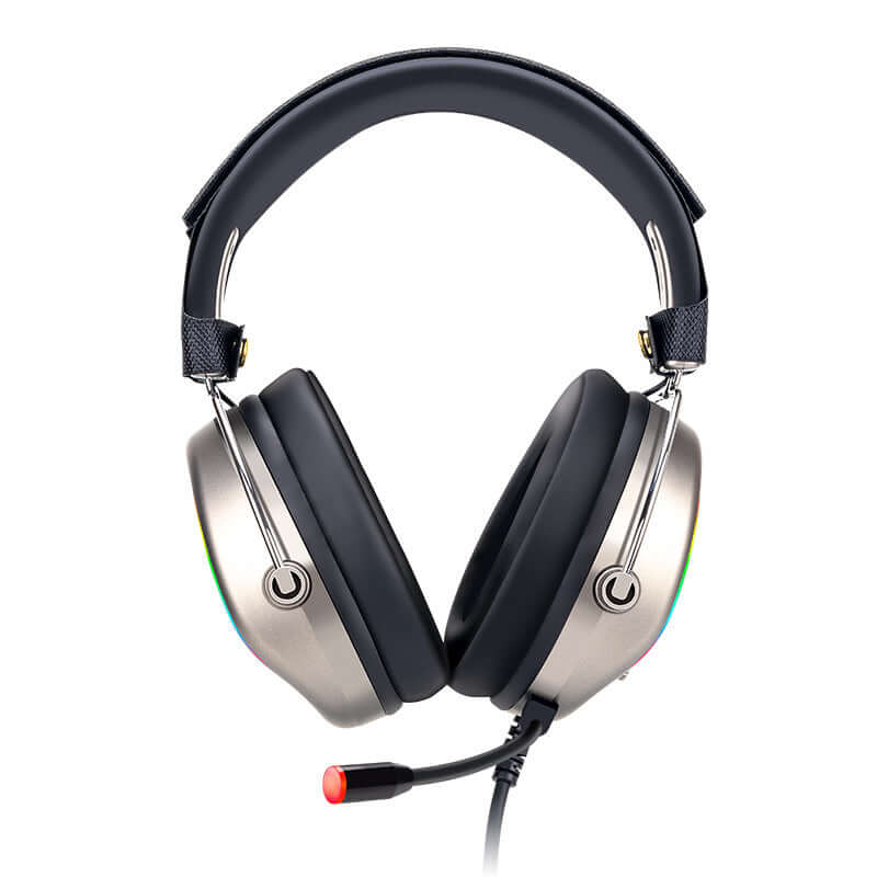 USB gaming headset with RGB lighting and microphone, designed for PC gaming and comfortable wear.