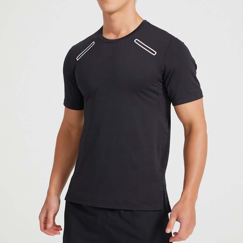 Men's quick-drying black T-shirt with short sleeves, ideal for outdoor activities, available in large sizes.