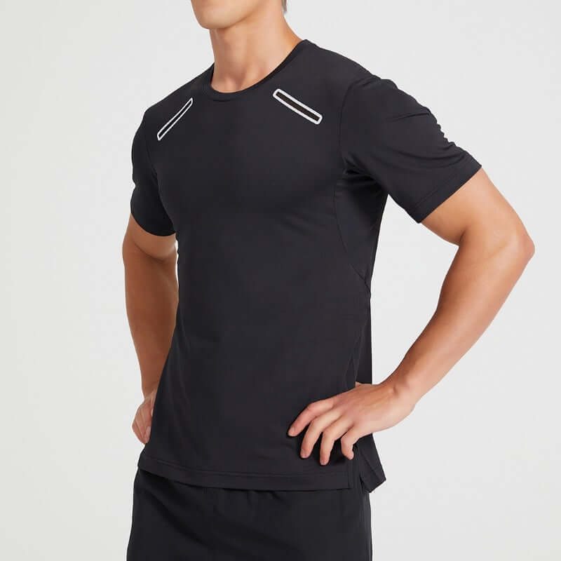 Men's quick-drying black outdoor T-shirt with short sleeves and stylish shoulder details.